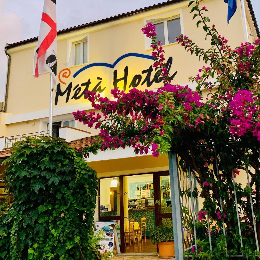 Meta Hotel Santa Teresa Gallura Exteriör bild