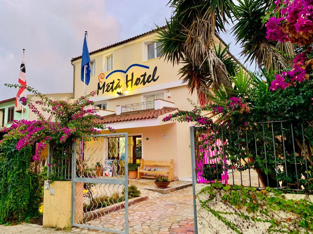 Meta Hotel Santa Teresa Gallura Exteriör bild