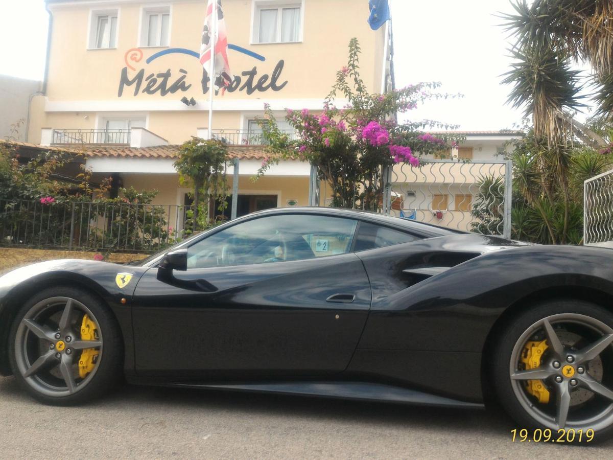 Meta Hotel Santa Teresa Gallura Exteriör bild