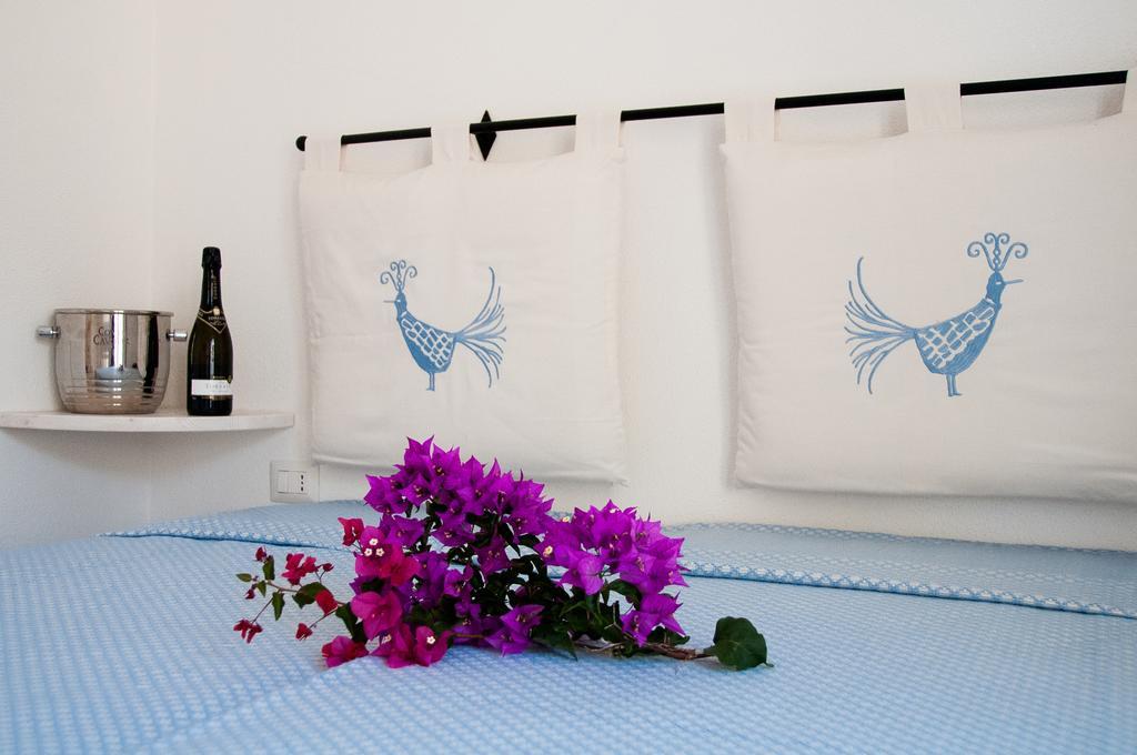 Meta Hotel Santa Teresa Gallura Exteriör bild