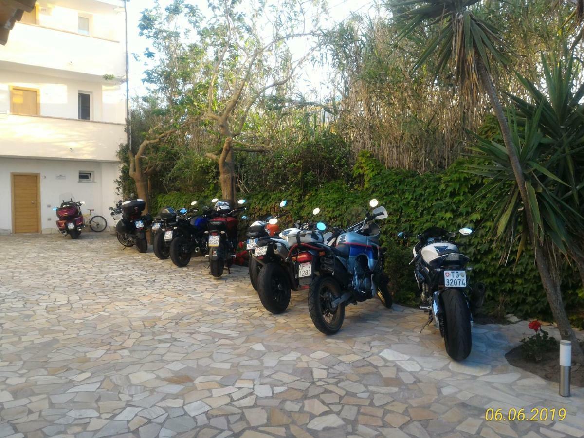 Meta Hotel Santa Teresa Gallura Exteriör bild