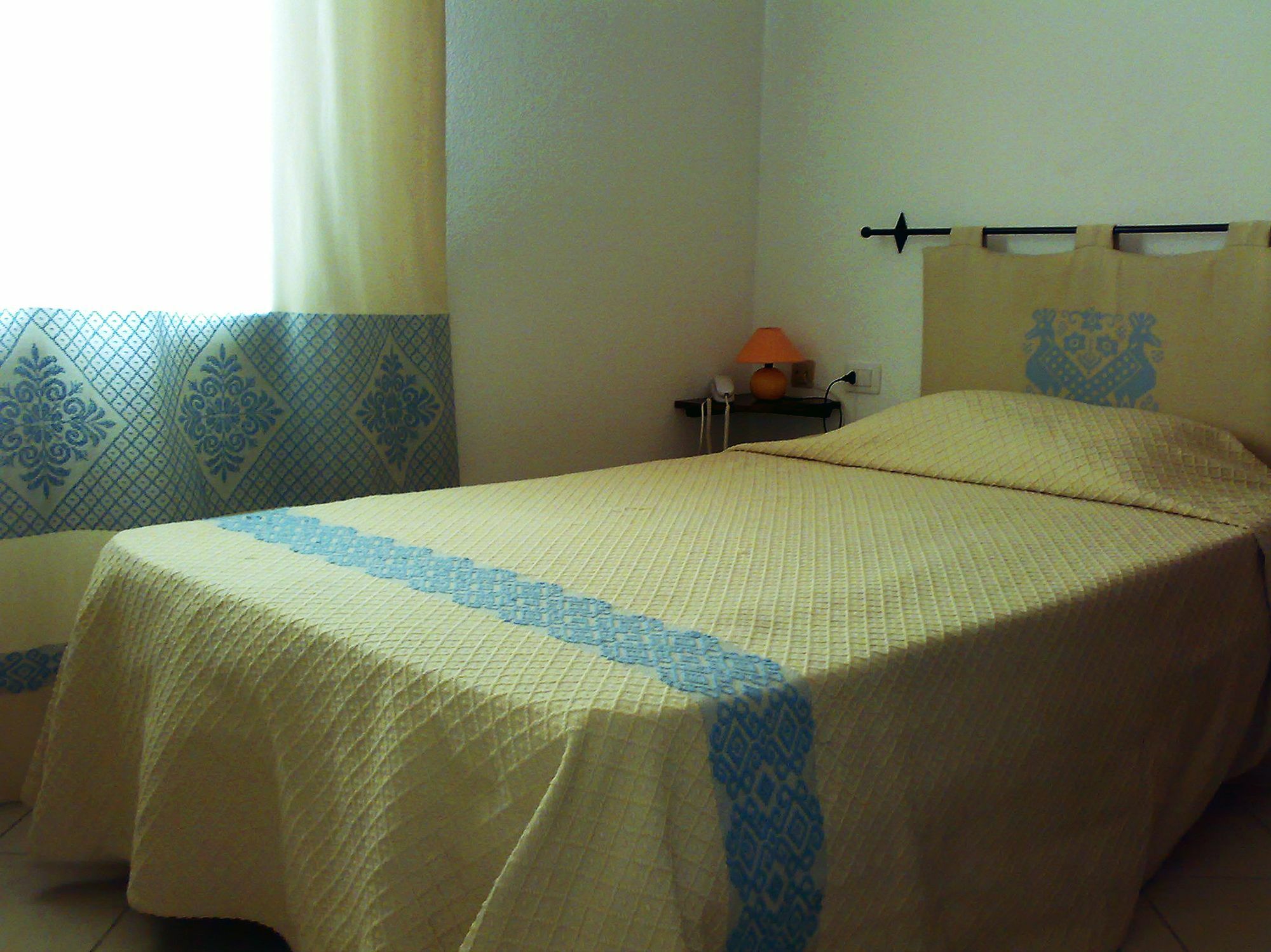 Meta Hotel Santa Teresa Gallura Exteriör bild