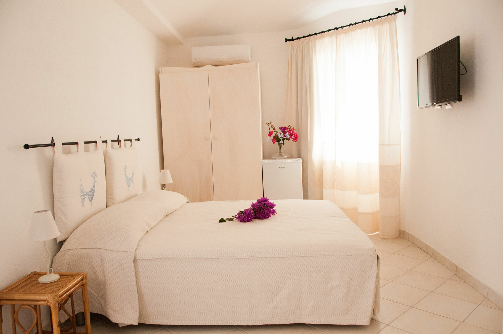 Meta Hotel Santa Teresa Gallura Exteriör bild